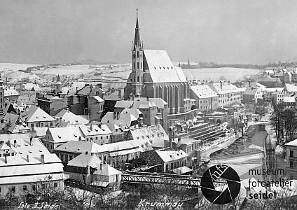 04 Český Krumlov, kostel sv. Víta, zdroj: 103_23_01_01_01_015_00_S6_0286, foto: Josef Seidel, okolo 1920
